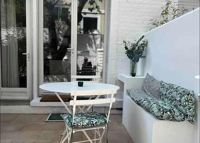 別荘 La Dolce Trouvillaise - Maison 5 Personnes - Plein Centre - Au Calme - Belle Terrasse