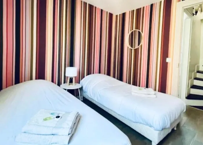 La Dolce Trouvillaise - Maison 5 Personnes - Plein Centre - Au Calme - Belle Terrasse *