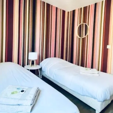 La Dolce Trouvillaise - Maison 5 Personnes - Plein Centre - Au Calme - Belle Terrasse *